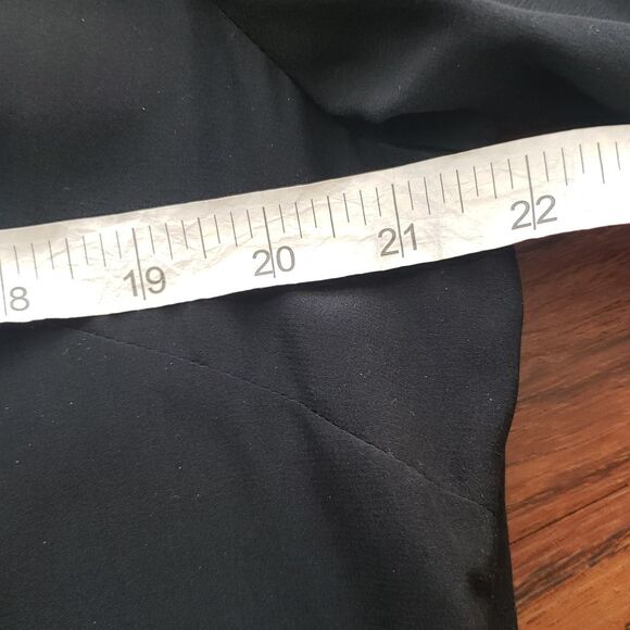 St John Blk 100% Silk Chic Feminine Workcore Trendy Professional Blouse Size 12 - Picture 5 of 8